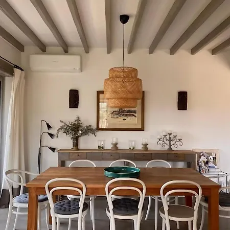 Villa Celebrity Style In Roussillon With Private Pool And Garden With Views Roussillon (Vaucluse)