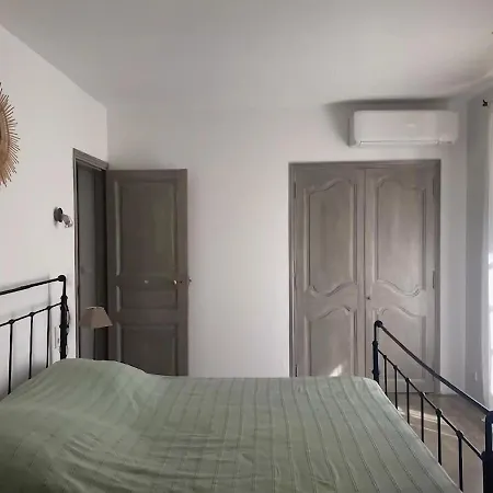 Celebrity Style In Roussillon With Private Pool And Garden With Views