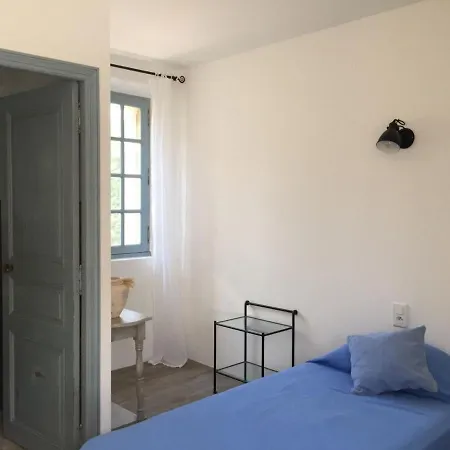 Villa Celebrity Style In Roussillon With Private Pool And Garden With Views *